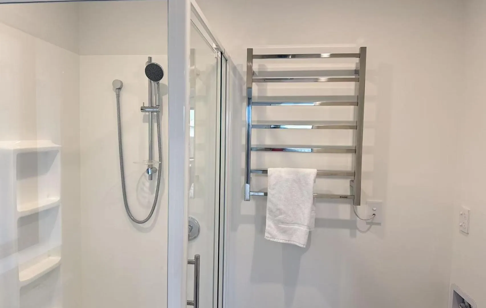 One Room Studio Near Airport Christchurch