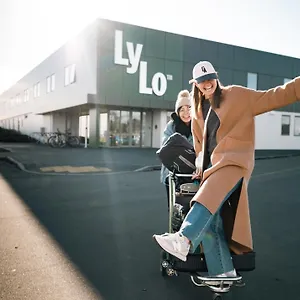 Lylo Airport Vandrarhem